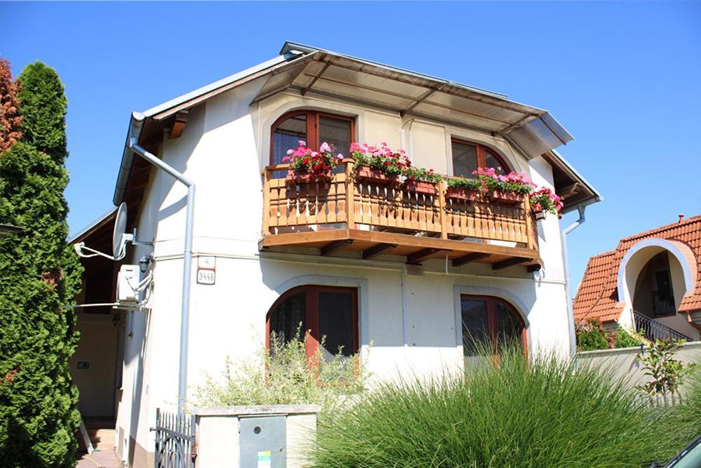 Vila Anna Velky Meder Exterior foto
